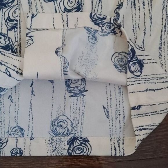 Vintage 70s Cream Navy Rose Print Button Shirt - Picture 12 of 13